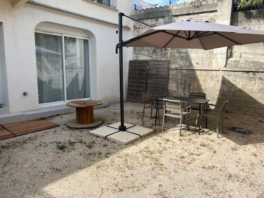 La Glycine - Parking Gratuit - Ac Clim - Cour Prive - Apartman Villeneuve-lès-Avignon Kültér fotó